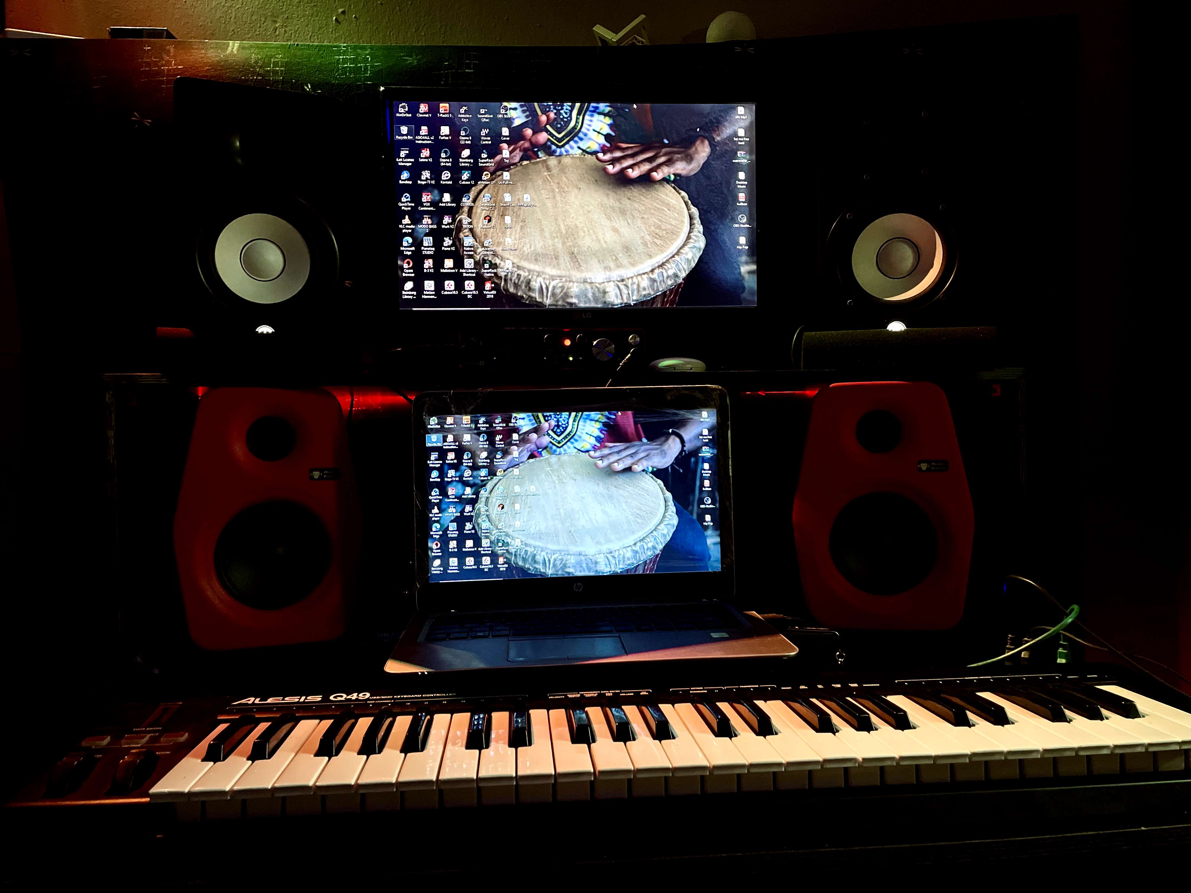 Macreamy Anthony Studios - Mixing console and monitors